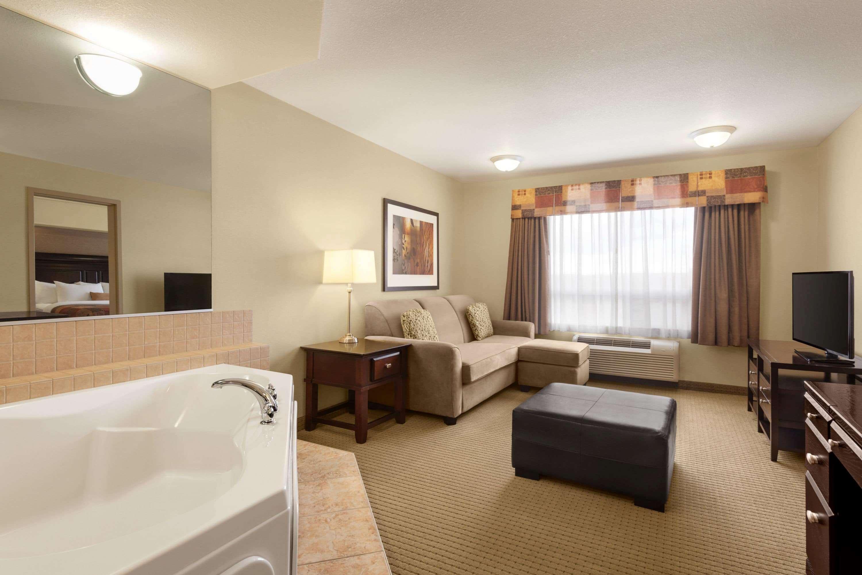 Ramada By Wyndham Drayton Valley Экстерьер фото