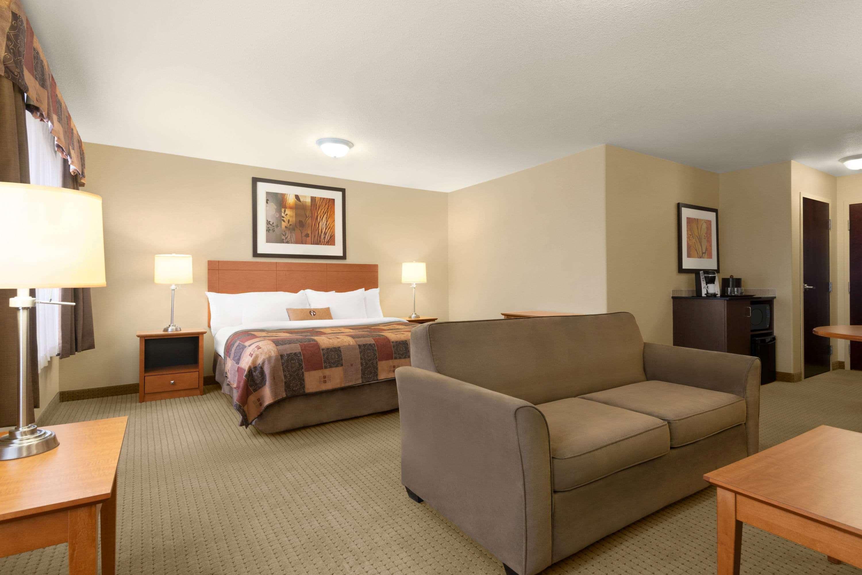 Ramada By Wyndham Drayton Valley Экстерьер фото