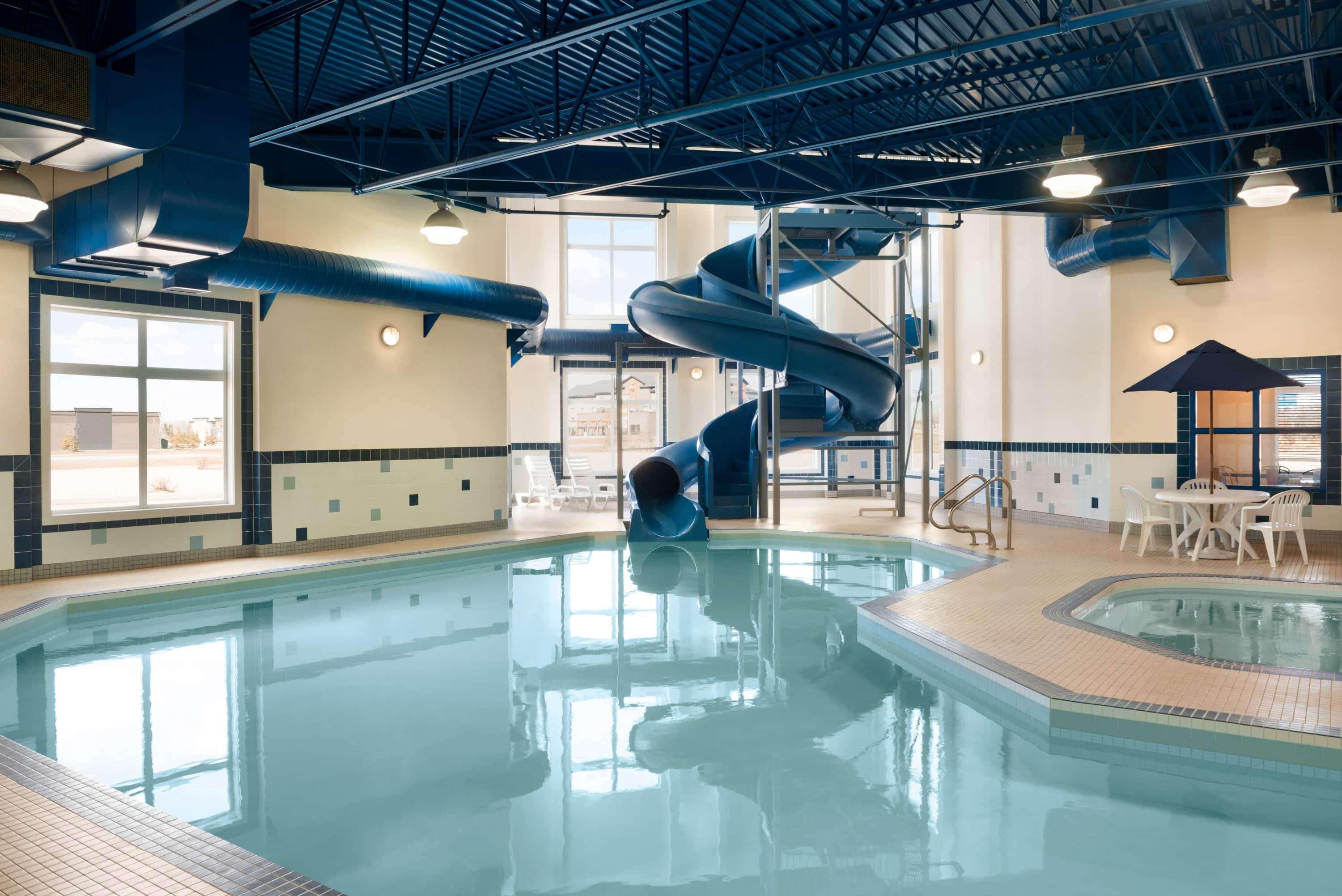 Ramada By Wyndham Drayton Valley Экстерьер фото