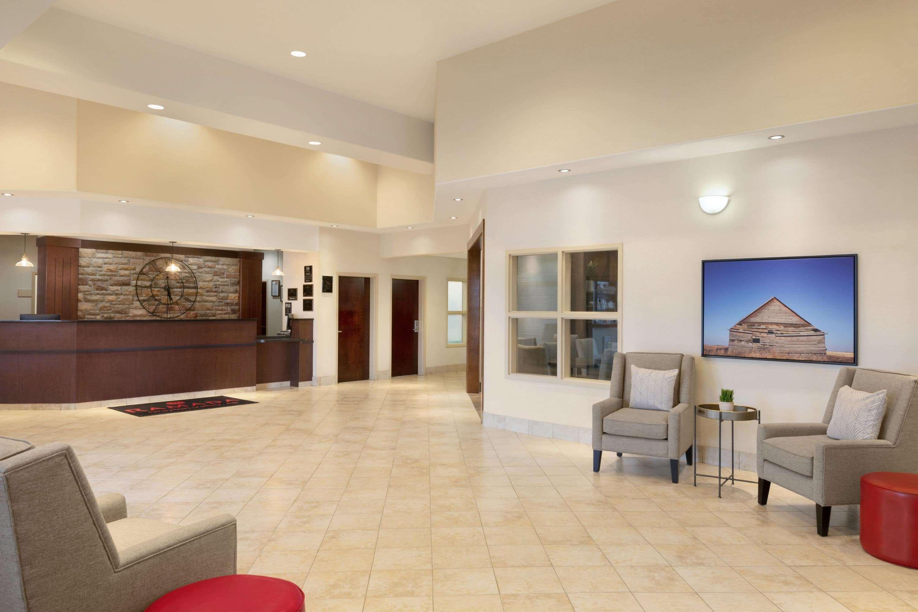 Ramada By Wyndham Drayton Valley Экстерьер фото
